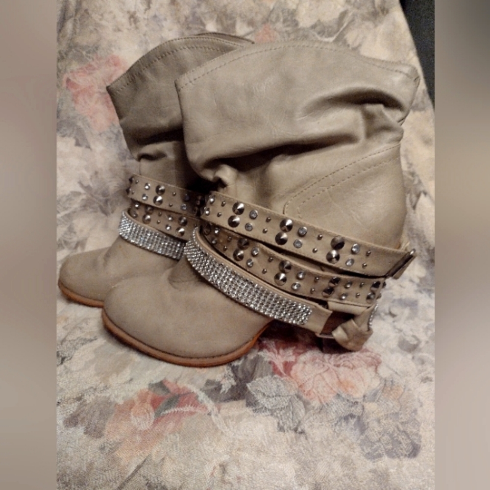 Bundles Boots